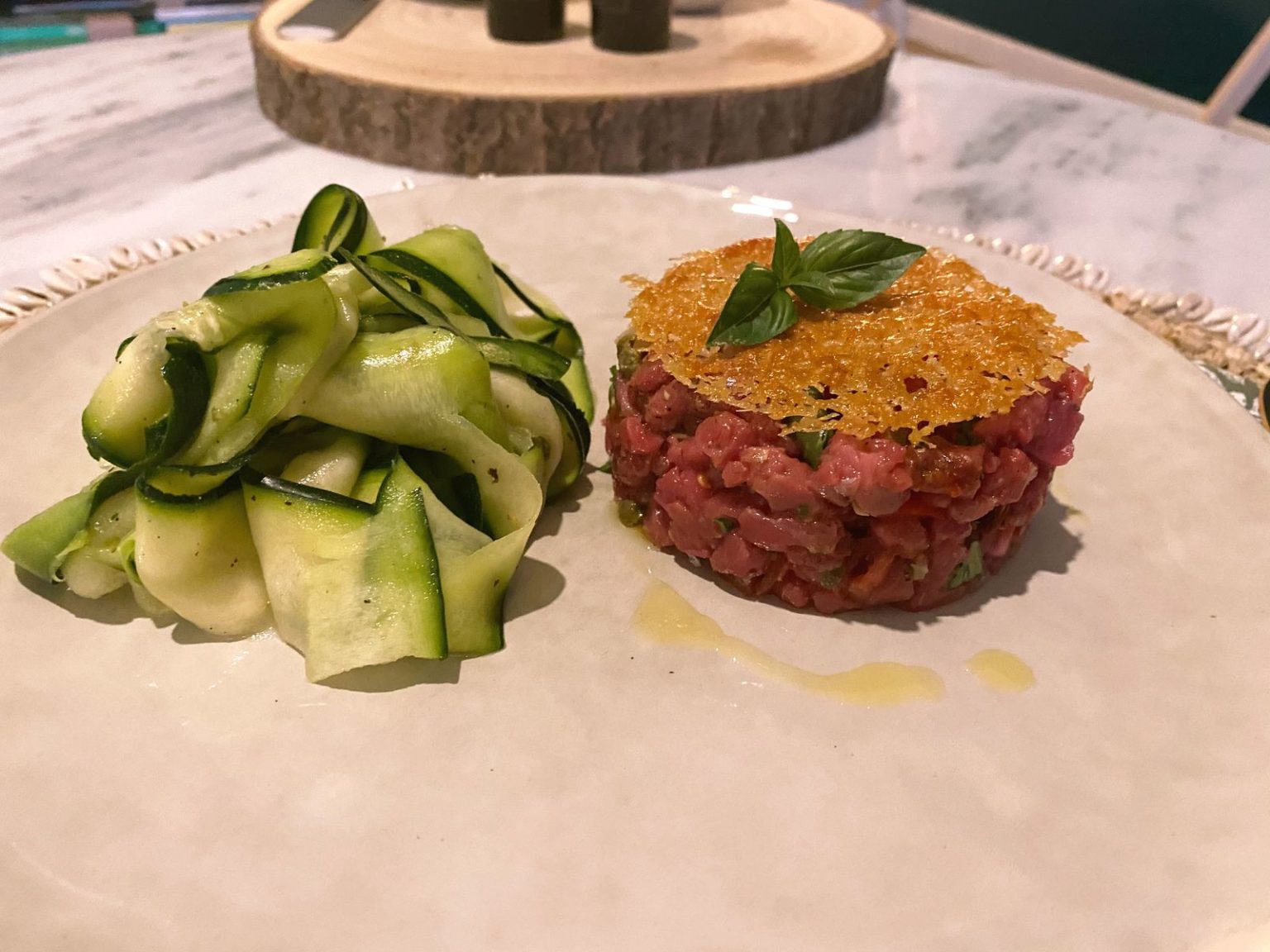 Tartare De Boeuf Litalienne Tuile Parmesan Cookkeys